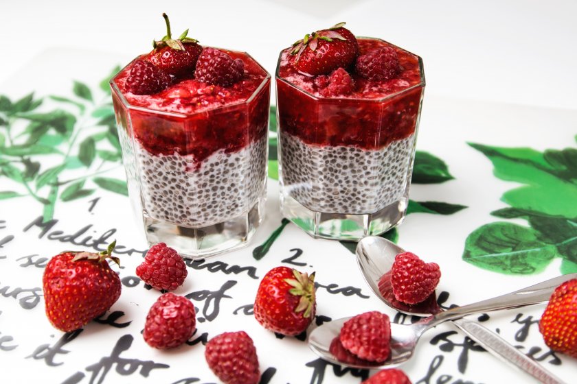 kleidermaedchen, erfurt, thueringen, germany, blog, food, Foodblog, Foodblogger, Fashionblogger, Chia Samen, Superfood, Slowfood, fit, gesund, Chia Pudding mit Beeren Püree, vegan