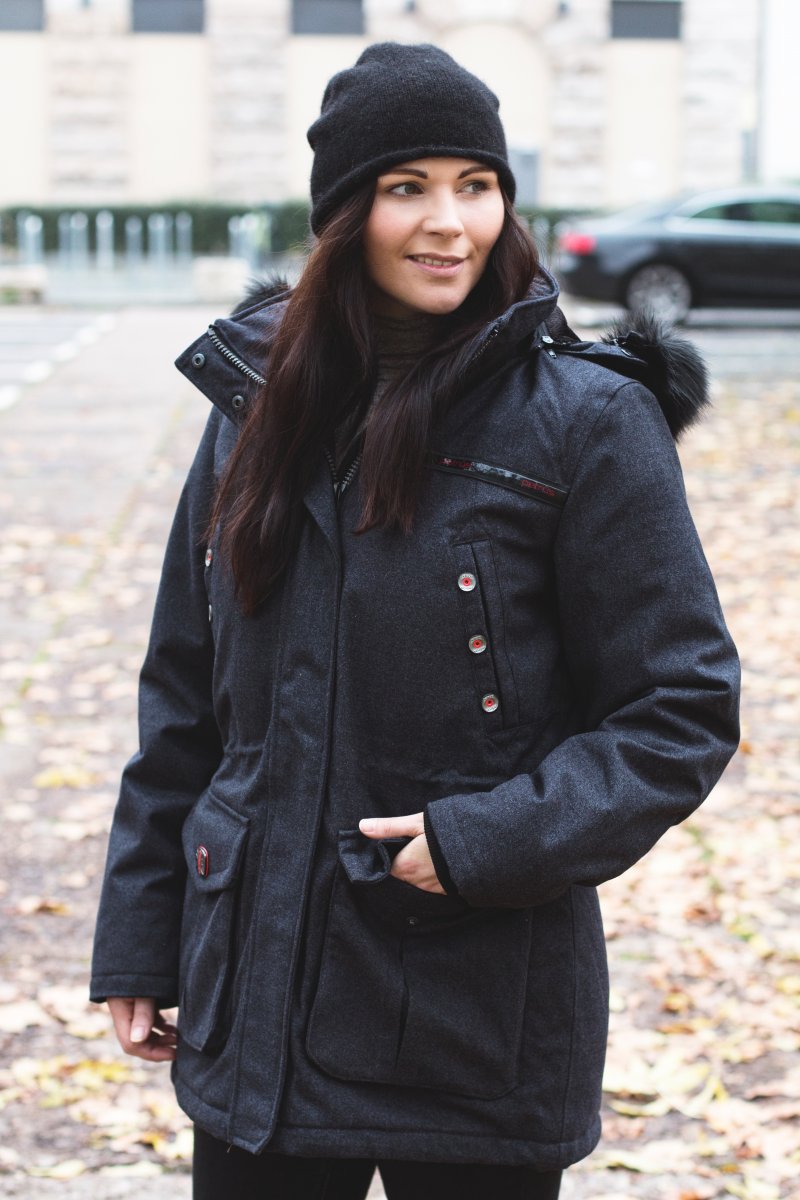 Kleidermaedchen, Fashionblog, Modeblog, Erfurt, Berlin, Outfit, Herbst-Outfit, Petrûs Jacke, Parka, Winterjacke, COS Mütze, adidas Stan Smith, Urban Outfitters Jeans, kleidermaedchen.de