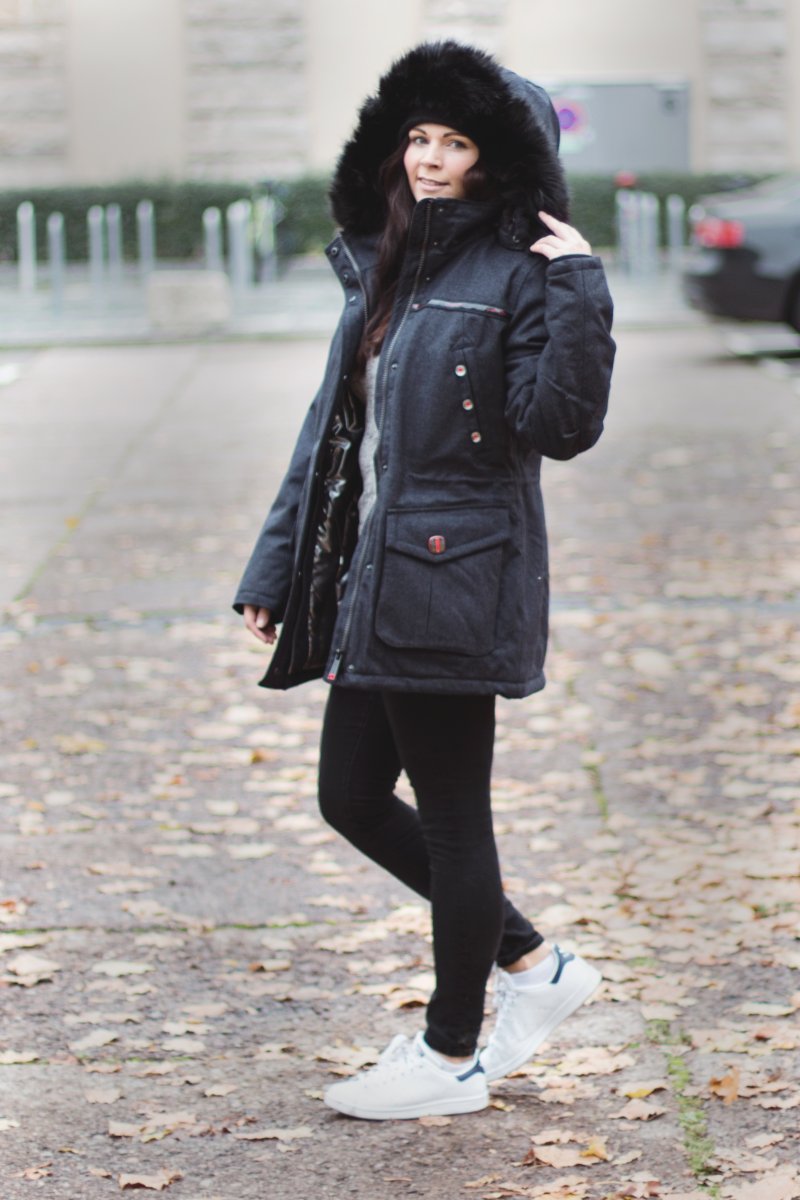 Kleidermaedchen, Fashionblog, Modeblog, Erfurt, Berlin, Outfit, Herbst-Outfit, Petrûs Jacke, Parka, Winterjacke, COS Mütze, adidas Stan Smith, Urban Outfitters Jeans, kleidermaedchen.de