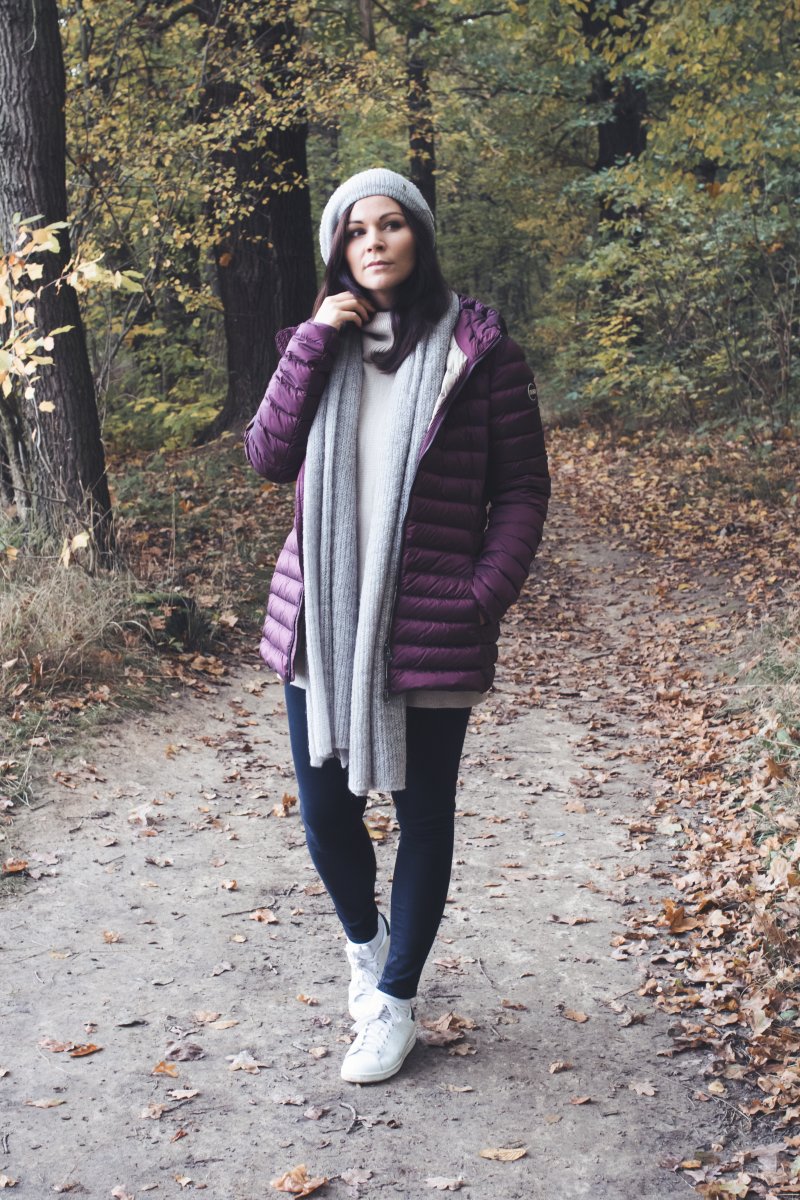 Outdoor Outfit mit Colmar Daunenjacke und Sneakers, Kleidermaedchen.de Modeblog, erfurt, thueringen, berlin, fashionblog, Fashion Blog, Magazin, Blogazine, kleidermaedchen.de, Influencer Marketing und Kommunikation, Creator, Winteroutfit, Esprit Schal und Mütze, Boden Rollkragenpullover, Turtleneck, Scarf, Topshop Jamie Jeans, Adidas Stan Smith Sneakers