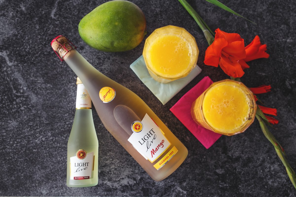 Vegetarische Frühstücksrezepte mit Light live Mango, alkoholfreies Frühstück mit Light live Sparklings, alkoholfreier Sekt, Light live alkoholfreier Genuss, Apfel-Bananen-Walnuss-Porrdige, Joghurt mit Mango, Erdbeeren und Banane, vegetarische Toast Muffins mit Tomate und Ei, Mango Sorbet mit Mango Light live Sekt, Frühstücksideen, Foodblog, Food Blog, Lifestyle Blog, Lifestyleblog, Lifestyle Magazin, kleidermaedchen.de, Blogazine, Modeblog, Fashionblog, Erfurt, Thueringen, Leipzig, Influencer Marketing und Kommunikation, Creator