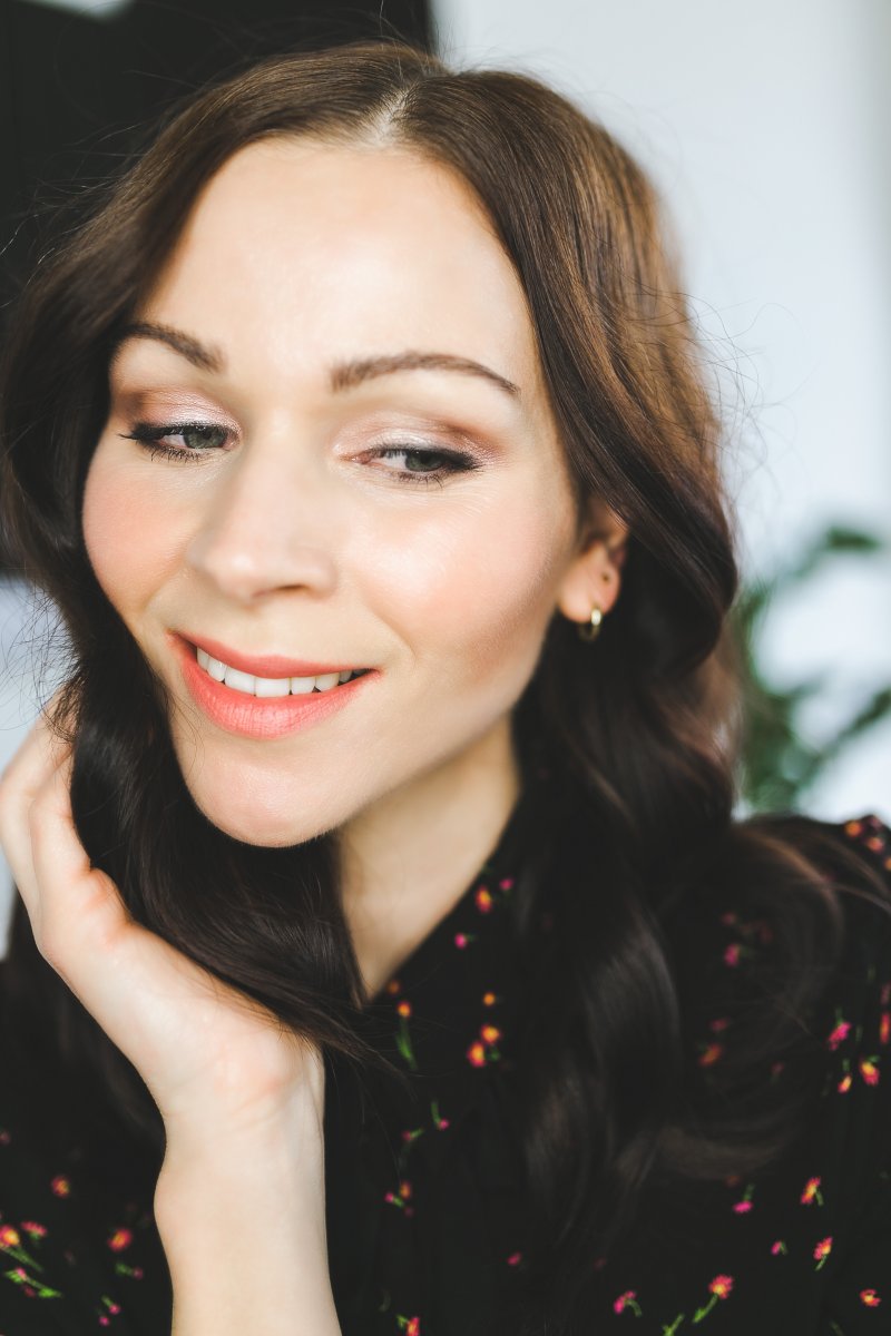 Winter Makeup mit Glow, Alltags-Makeup mit glow, High-end Make-up, Mac Cosmetics, Estee Lauder, Anastasia Berverly Hills, Lacome, natürliches Tages-make-up, Kleidermaedchen Modeblog, Magazin, erfurt, thueringen, berlin, Beautyblog, kleidermaedchen.de, Influencer Marketing und Kommunikation, Beauty, Beauty-Tutorial