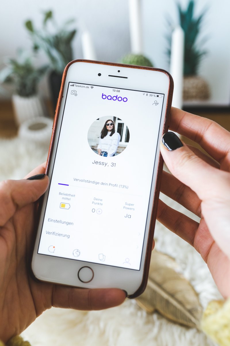 Badoo App, Online Dating, Freundschaften, Kennenlernen, Badoo Network, Single, Beziehung, Daten, Verlieben, Modeblog Fashionblog, Beautyblog, Lifestyleblog, Erfurt und Berlin, kleidermaedchen.de, Influencer Marketing und Kommunikation