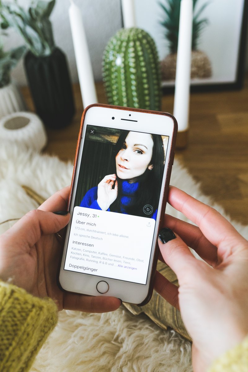 Badoo App, Online Dating, Freundschaften, Kennenlernen, Badoo Network, Single, Beziehung, Daten, Verlieben, Modeblog Fashionblog, Beautyblog, Lifestyleblog, Erfurt und Berlin, kleidermaedchen.de, Influencer Marketing und Kommunikation