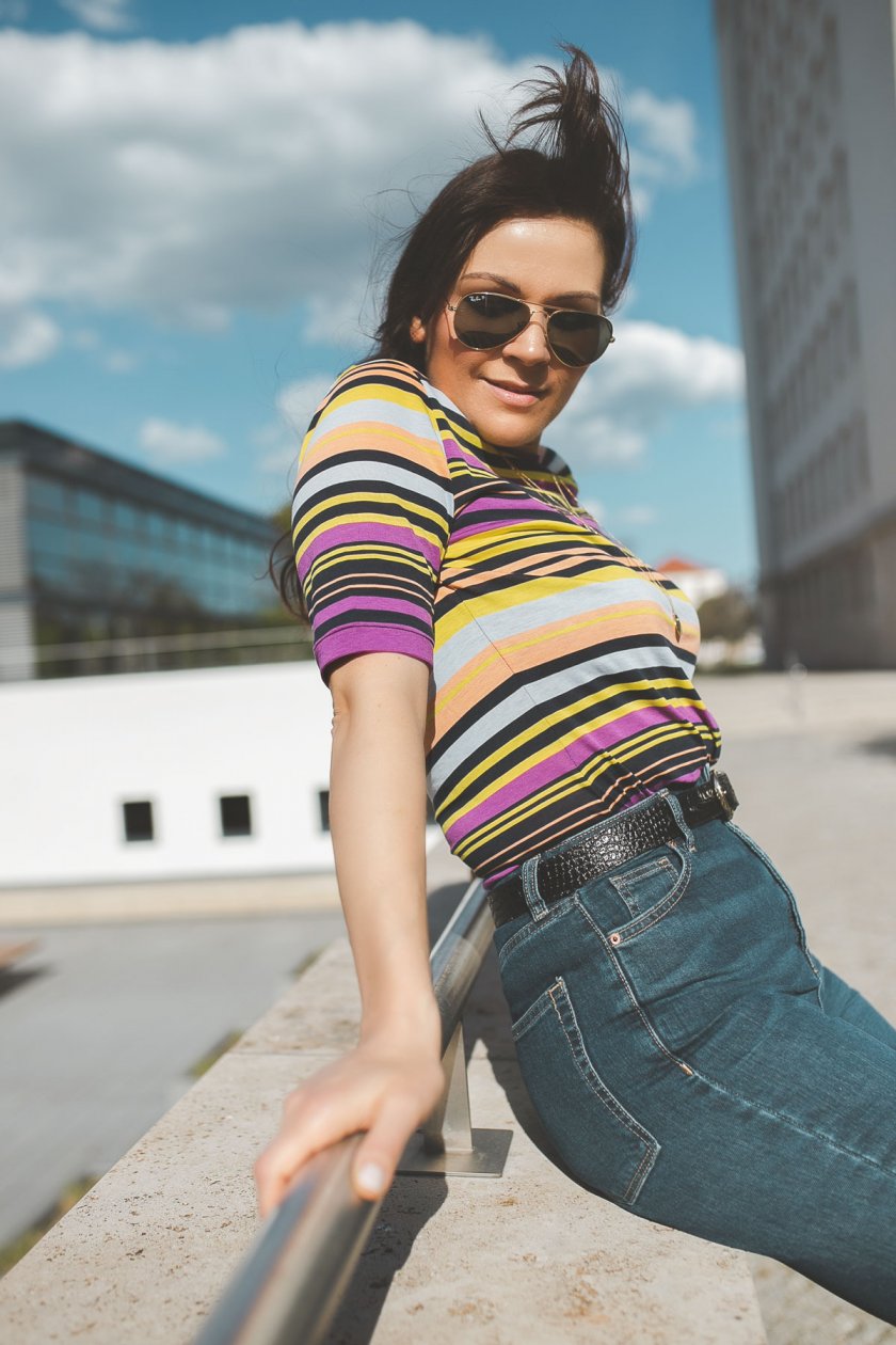 www.kleidermaedchen.de , Hosen Damen Frühjahr 2019,#armedangel #fruehlingsoutfit2019 #fruehling2019 #Streifenshirt, Superga Sneakers, Streifen im Frühling kombinieren, Erfurt, Leipzig, Thüringen, Sachsen, Influencer Marketing, Blogger Relations, Social Media Management, casual Frühlingslook für den Alltag, Pantone Trendfarben 2019, nachhaltig kaufen, bewusst kaufen, Sneakers, Schuhtrend 2019,Outfit für Sonnentage, Outfit mit Streifenshirt, enthält unbeauftragte werbung, Fruehlings Outfit 2019, Trendfarben für 2019, sportliches Outfit, Wochenend Outfit, casual Frühlingsoutfit, Alltagsoutfit, Alltagslook, nachhaltige Streifenshirts kaufen, Fair Fashion, Modeblogger, Topshop Jeans