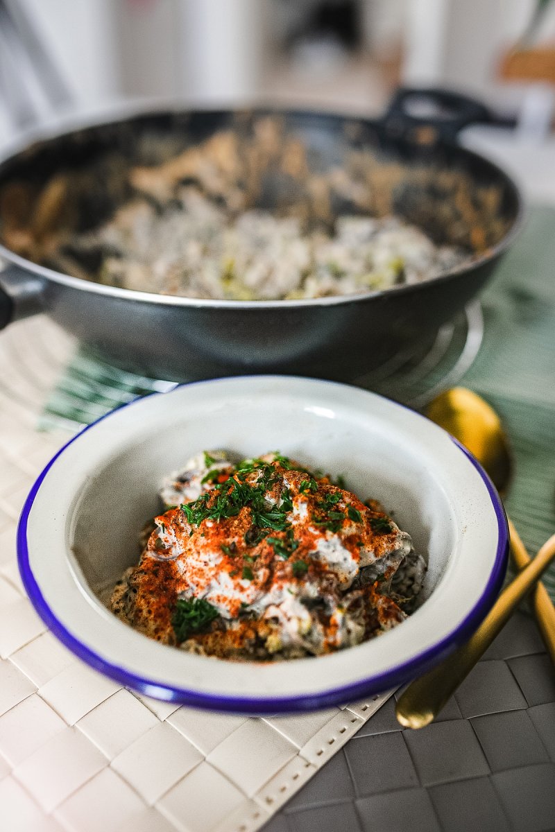 Auf dem Food- und Lifestyleblog kochen wir heute Blumenkohl-Pasta mit Brokkolie. Leckere alltagstaugliche vegane Rezepte für Anfänger und Fortgeschrittene. www.kleidermaedchen.de #vegan #blumenkohlpasta #blumenkohl #brokkolie #gesundegerichte #foodblog #lifestyleblog