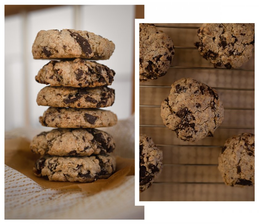 #vegane #cookies mit #medjooldatteln ohne Zucker. Auf dem #Foodblog bereiten wir leckere Cookies zu, die perfekt sind, um sich auf dem Sofa einzukuscheln und zu genießen. Das Rezept findet ihr auf www.kleidermaedchen.de