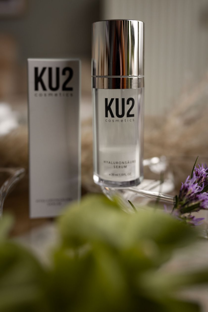 Hyaluronsäure für die Haut? Auf dem Beauty Blog stelle ich euch das Hyaluronsäure Serum von KU2 cosmetics vor. | www.kleidermaedchen.de