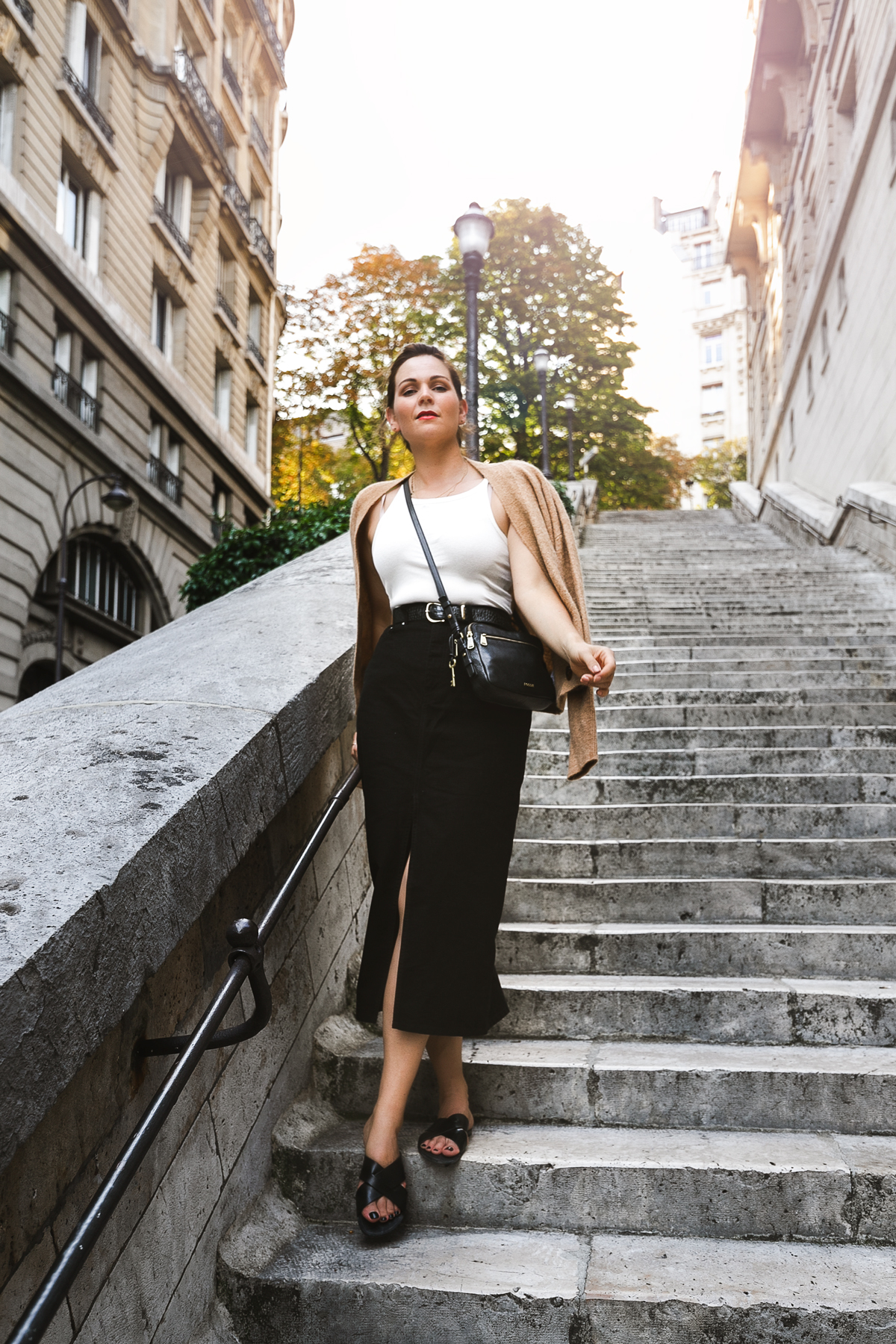 Auf dem Modeblog findest du 10 Outfit Ideen für den Sommer in einem Lookbook verpackt. Ich zeige euch Styles mit Röcken, Kleidern für den Tag und den Abend. | www.kleidermaedchen.de #sommeroutfit #alltagsstyles #modetrend2022 #Sommertrends #rock #kleid