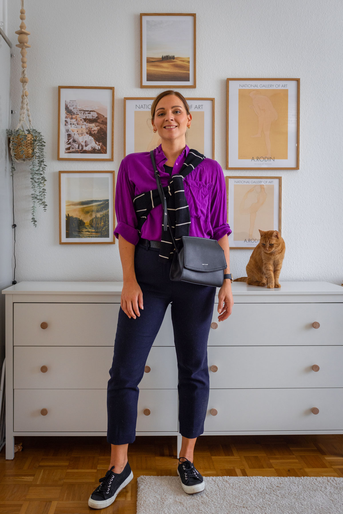 Drei Herbst Outfits mit Cardigan, Bluse und Hemd. Ich zeige euch, was ich im Herbst 2022 trage und präsentiere euch drei Alltagsstyles auf dem Modeblog. | www.kleidermaedchen.de